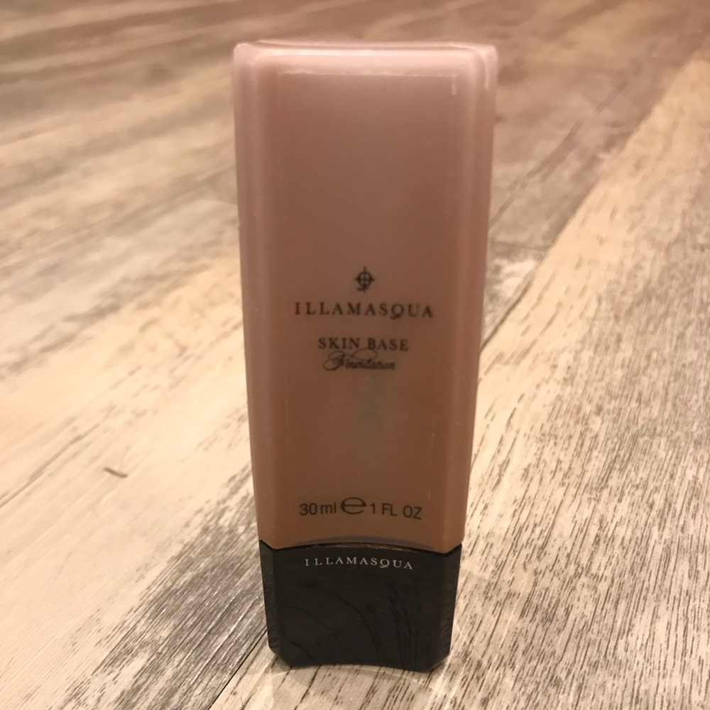 Illamasqua Skin Base Foundation - SB15